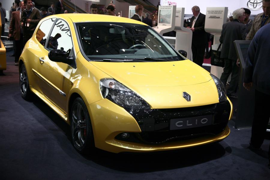  Renault Clio RS 2010 года  (фото 2 из 38)